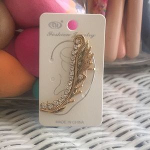 Gold bling wing ear cuff